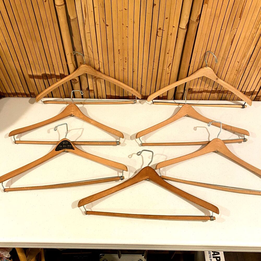 Lot 7 Vintage Wooden Suit Hangers w Pants Bar Mixed/Unbranded Store Hanger